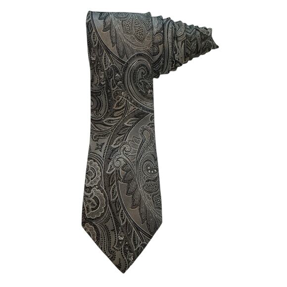 Geoffrey Been Paisley Grey Silver Long Necktie 100% Silk - Picture 1 of 7